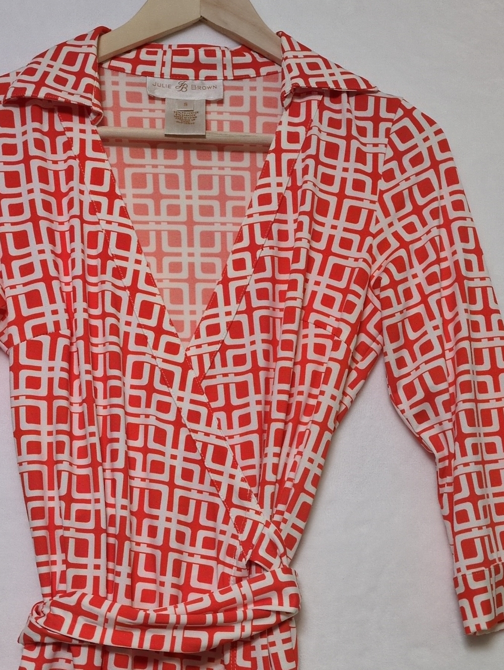 Julie Brown Coral Geometric Collared Wrap Dress S Orange White Jersey Flaw